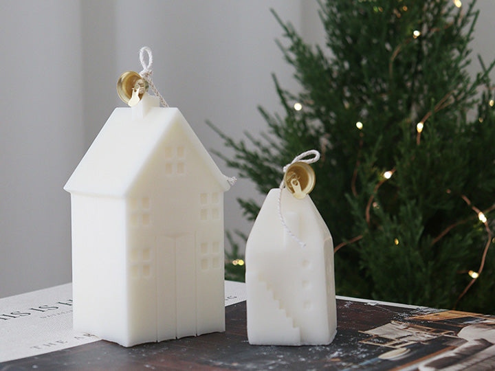 2 beautiful deals house candles !